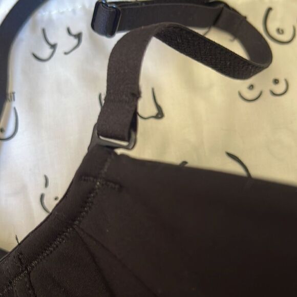 The Kit Undergarments Moulded Black Balconette Bra Size 34 B in Onyx with Bag - Picture 7 of 9